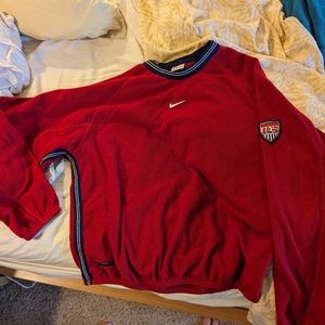 Men's medium Vintage Nike USA soccer red fleece sweatshirt